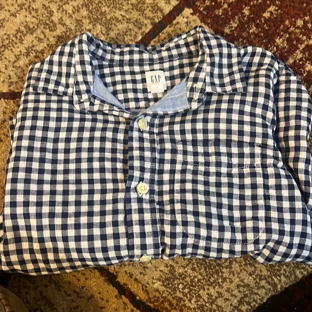 Boys size 8, Kids Gap blue/white checkered long sleeve shirt